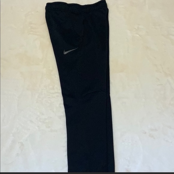 Nike sweatpants - Picture 2 of 5